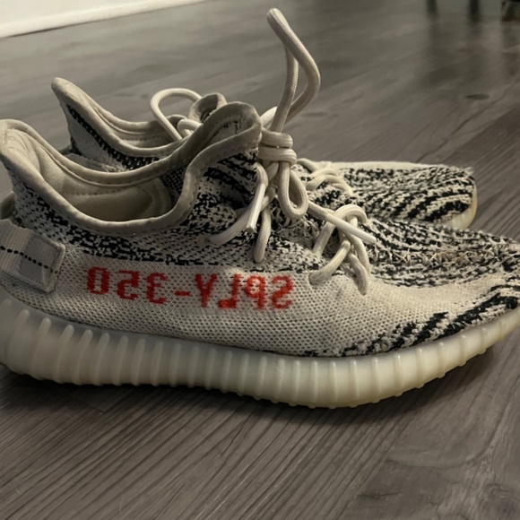 Yeezys zebra mens size 7 - Picture 2 of 3